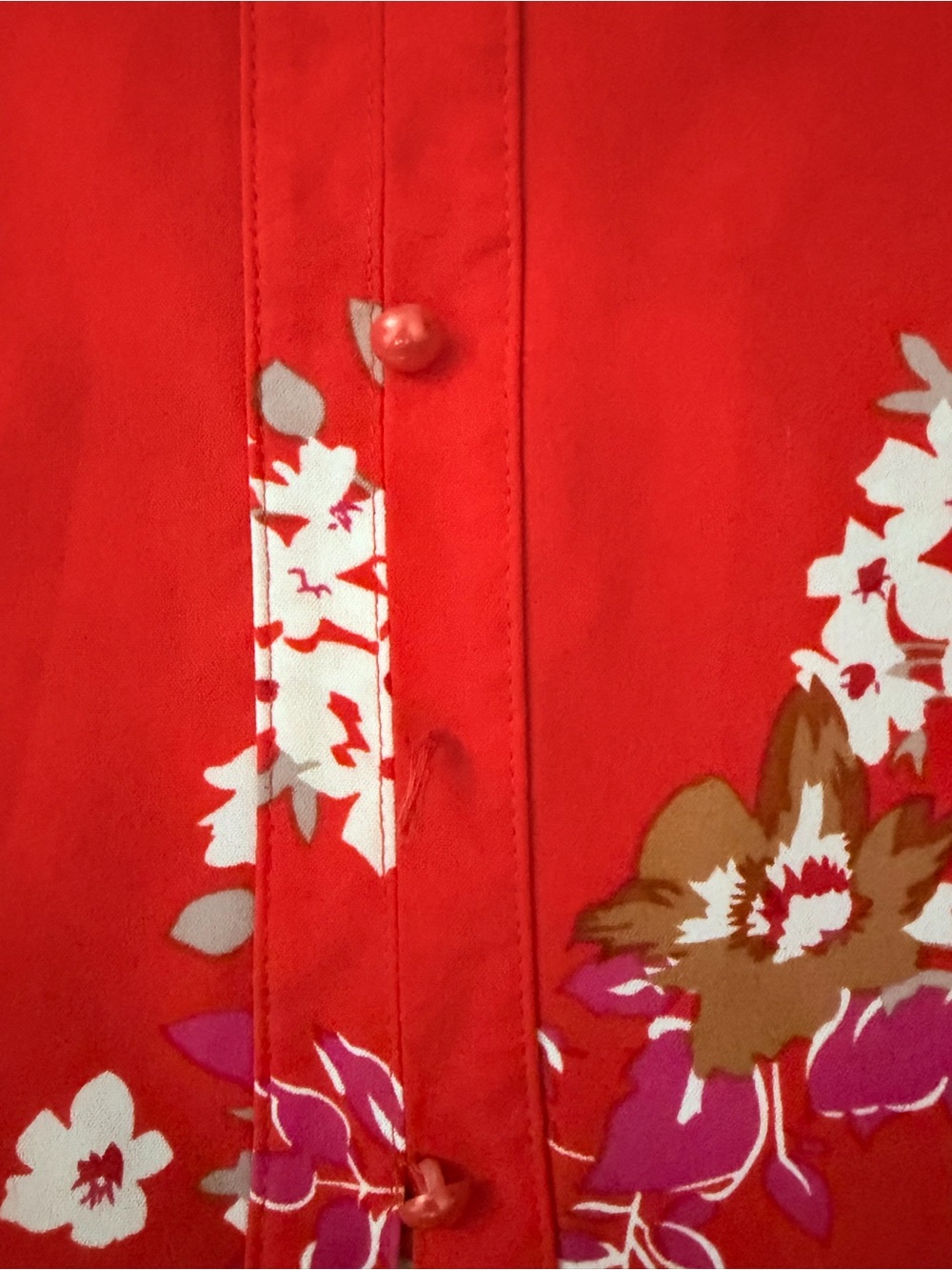 Women’s' Red Floral Button-Front Top - Picture 4 of 4